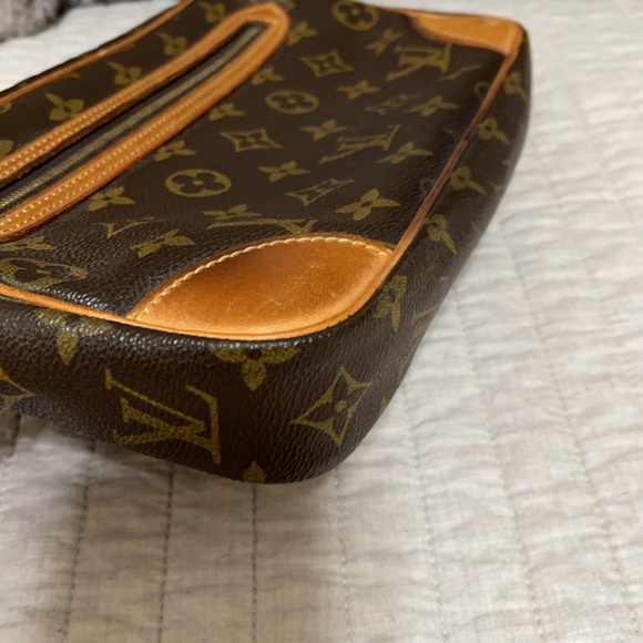 Vintage Louis Vuitton large wristlet - Picture 7 of 16